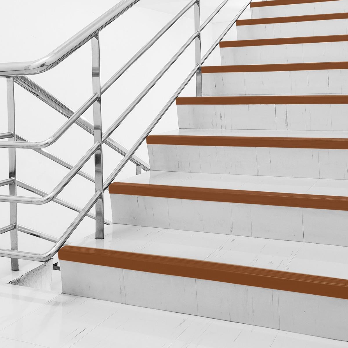 Perfil Antideslizante L Para Escaleras Pvc - Tabaco - 4.5X150 cm